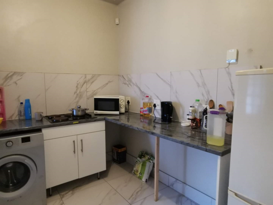 2 Bedroom Property for Sale in Rosebank Western Cape